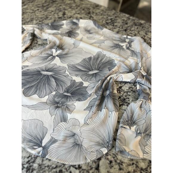 Ann Taylor LOFT top size L EUC bell ruffle sleeve - Picture 9 of 9